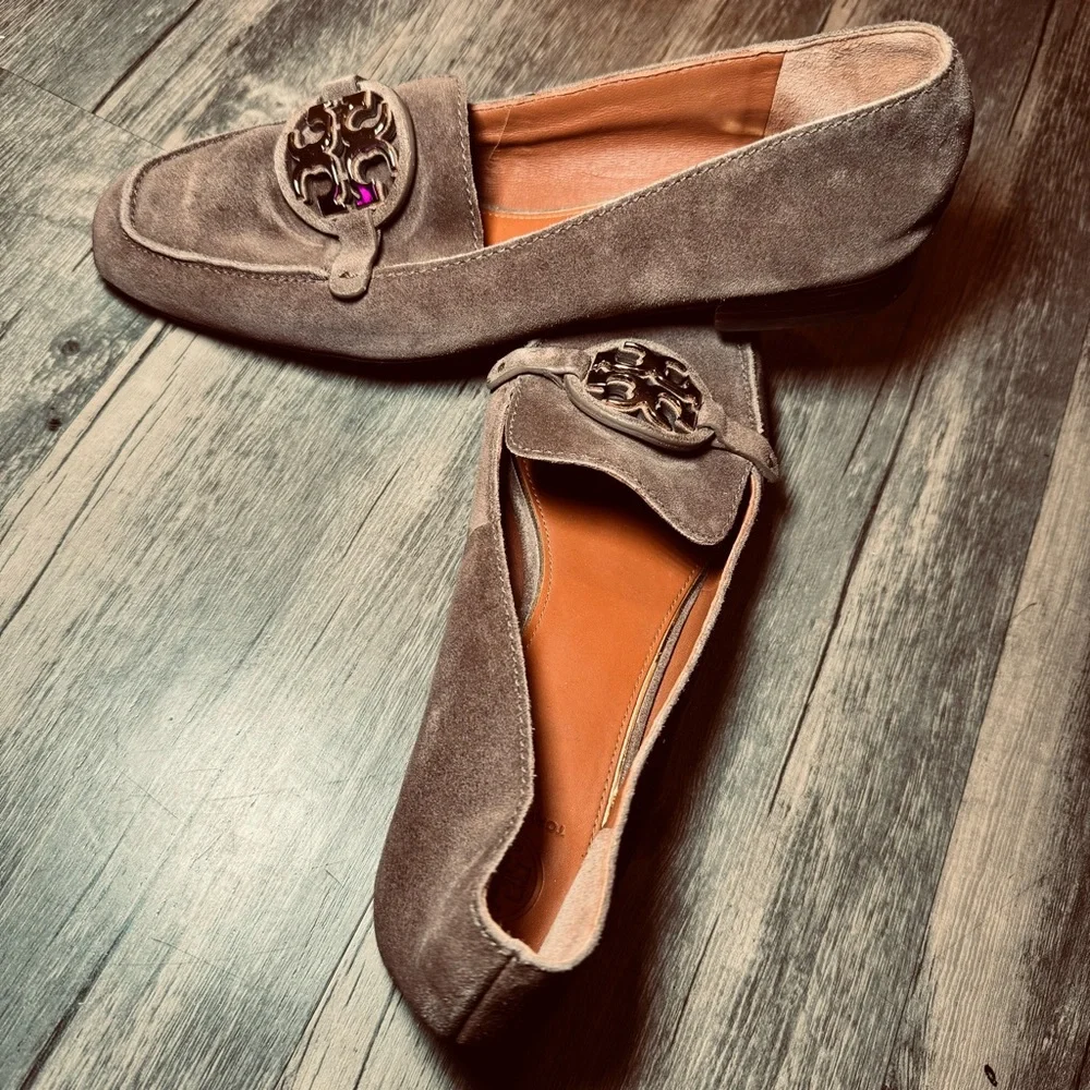 Tory Burch suede women loafers SZ 8 1/2 M